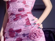 ragazza dal seno perfetto